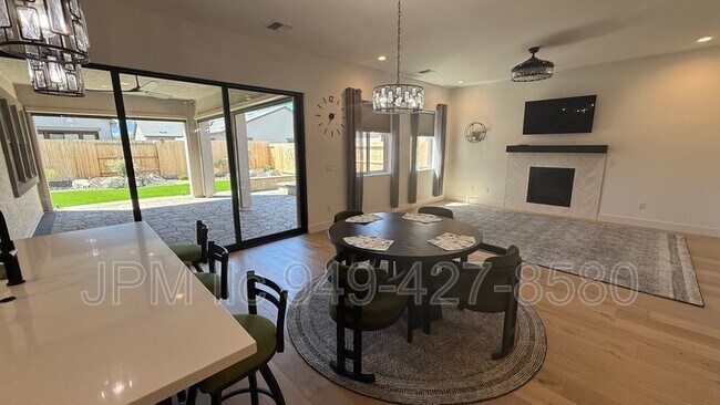 Foto del edificio - 12608 Draft Horse Ln