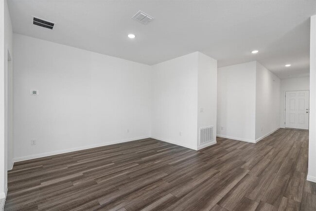 Foto del edificio - 105 Bridgeview Dr
