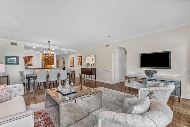 Foto del edificio - 6300 Graycliff Dr