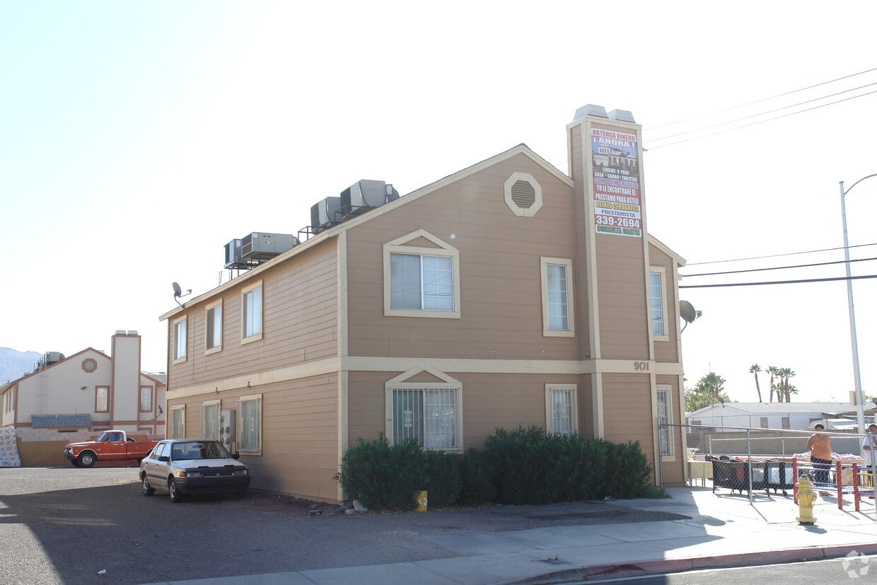 Building Photo - Village At Washington