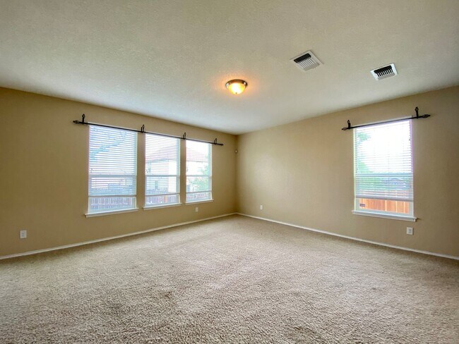 Foto del edificio - 3 Bedroom/2.5 Bath Carmona Hills Subdivision