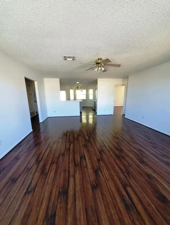 Foto del edificio - 4bd/2.5ba in Killeen Tx