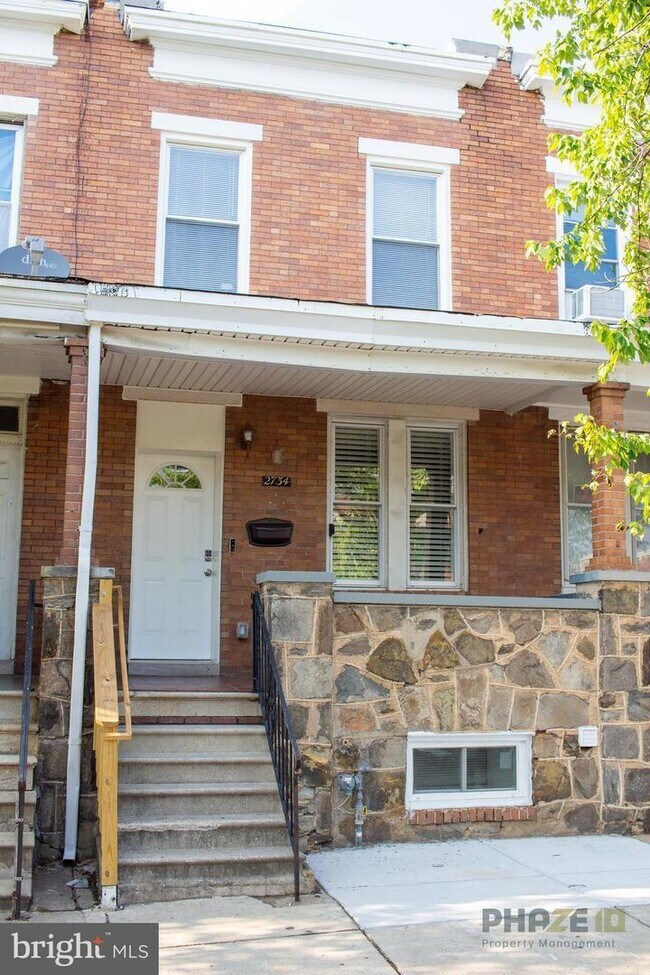 Foto del edificio - 2734 Ashland Ave