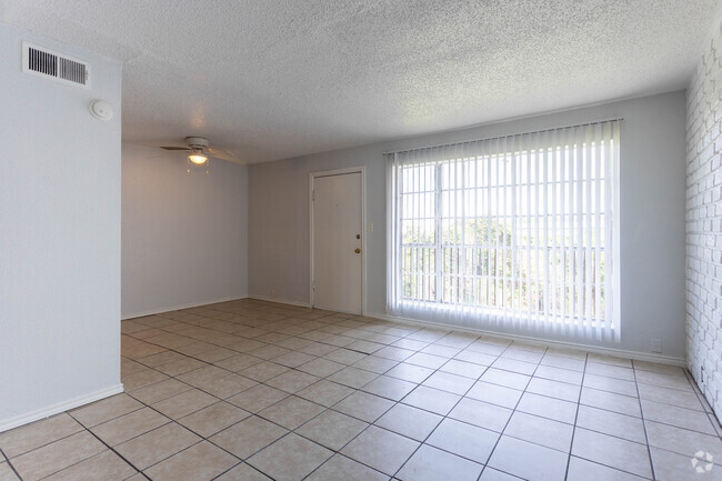 1HAB, 1BA - 736 ft² - Fair Oaks Apartments