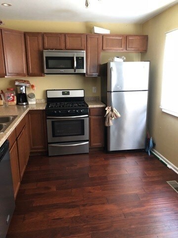 Foto del edificio - 104 Abbeywood Cir