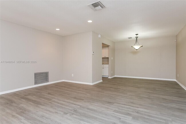 Building Photo - 5011 NW 17th St