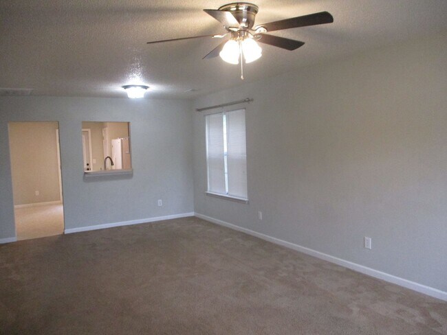 Building Photo - Duplex Unit for Rent in Kernersville