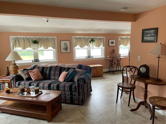 Photo - 161 Shore Rd Apartments