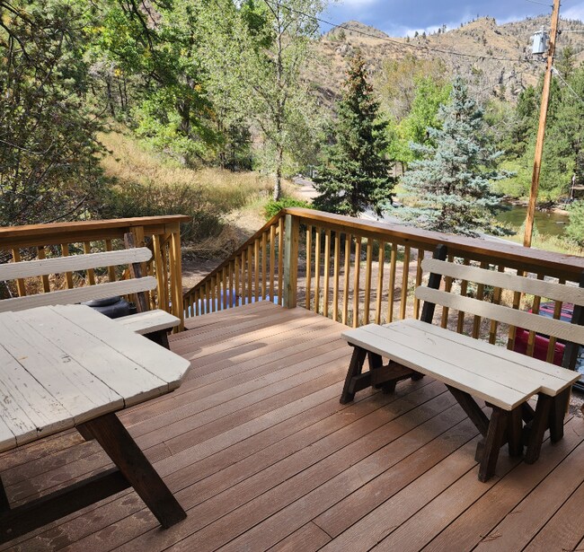 Foto del edificio - 6785 Poudre Canyon Rd