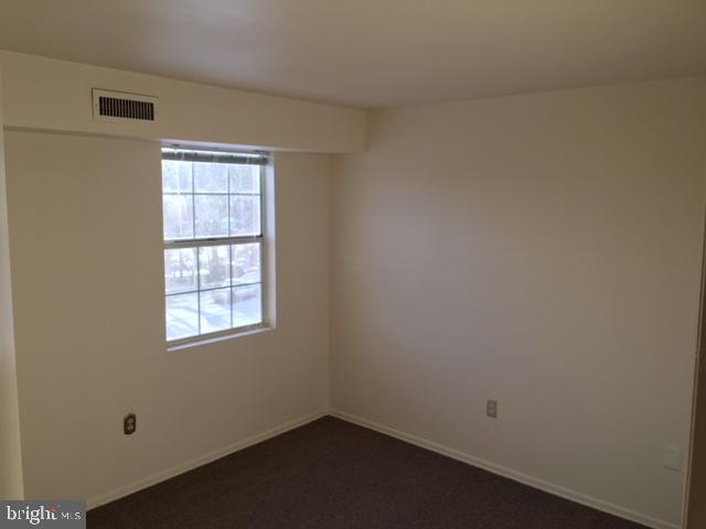 Building Photo - 14201 Cedarwood Dr SW