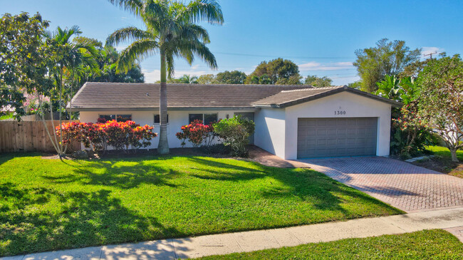 Foto del edificio - 1300 SW 13th St