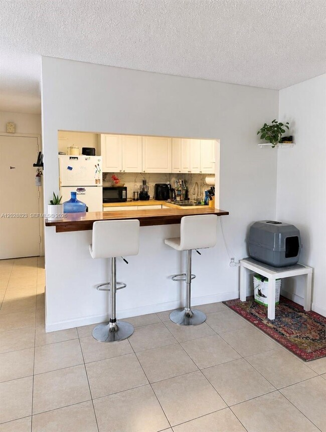 Foto del edificio - 16851 NE 23rd Ave