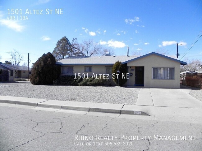 Foto del edificio - Charming 4 Bedroom, Corner Lot in the NE H...