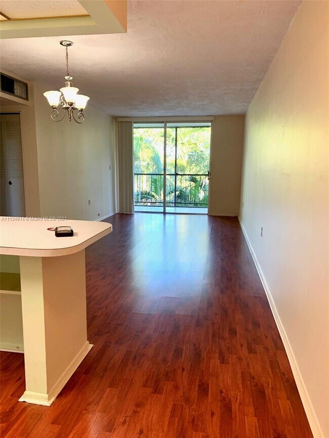 Foto del edificio - 7000 NW 17th St
