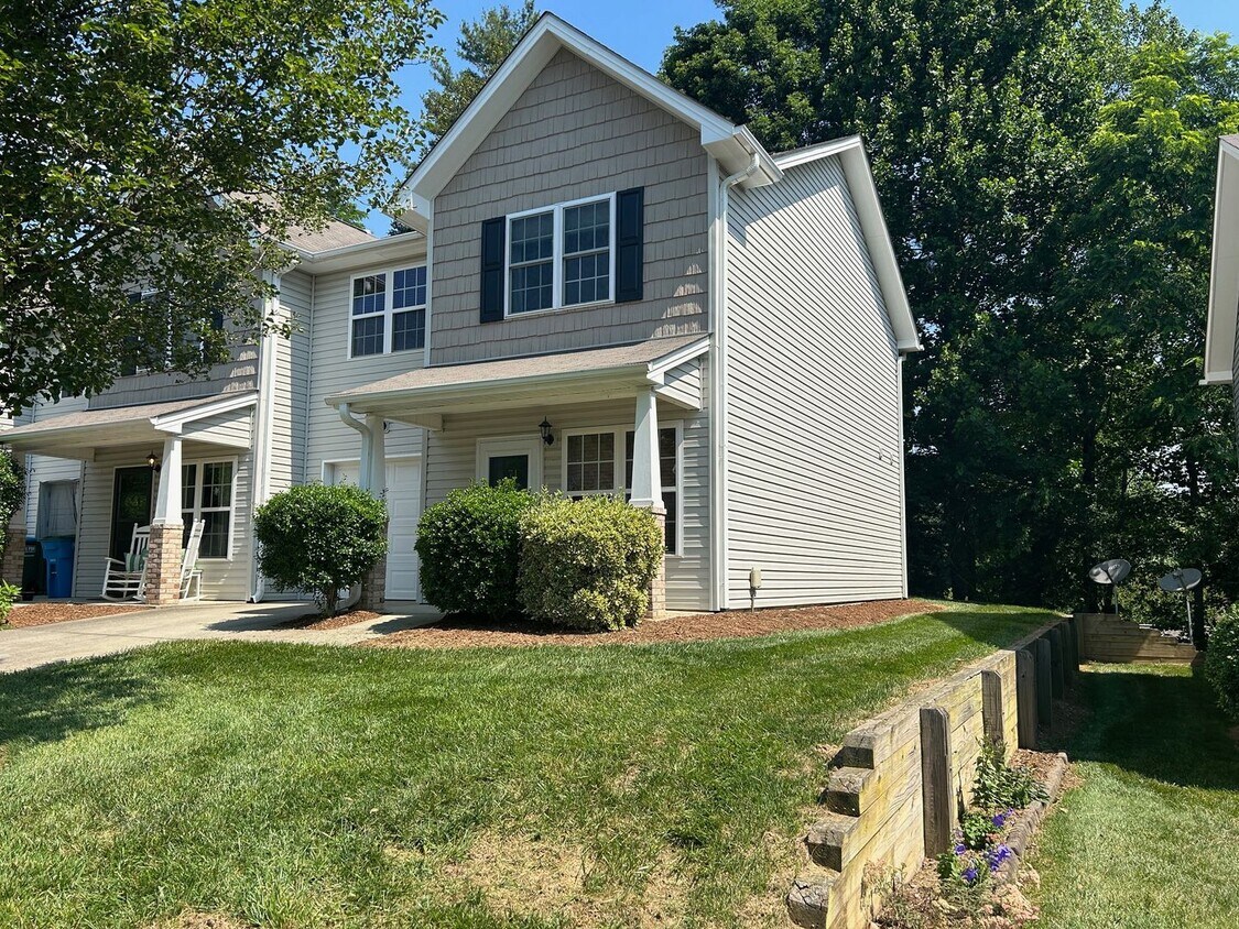 71 Sunny Meadows Blvd, Arden, NC 28704 Townhome Rentals in Arden NC