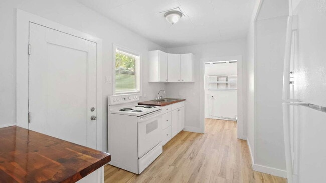 Foto del edificio - 2026 22nd St S