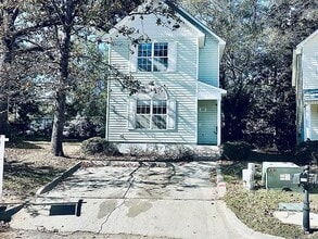 Building Photo - 132 Cove Ln