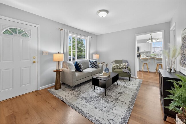 Foto del edificio - 122 Frederick Dr