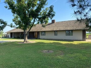 Building Photo - 36400 Road 148
