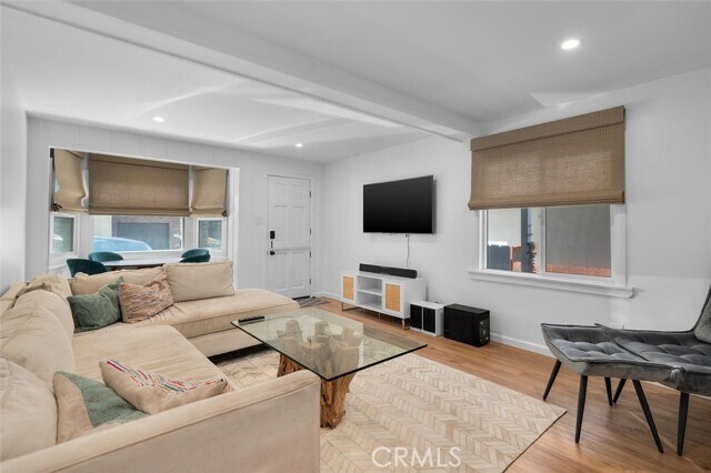 Foto principal - 225 42nd St