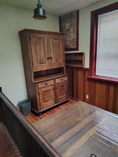 Foto del edificio - 106 S Railroad Ave