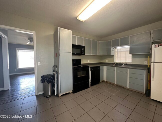 Foto del edificio - 4802 38th St
