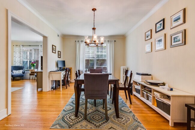 Building Photo - 549 Hinman Ave