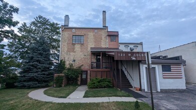 Building Photo - 123 W Colby St