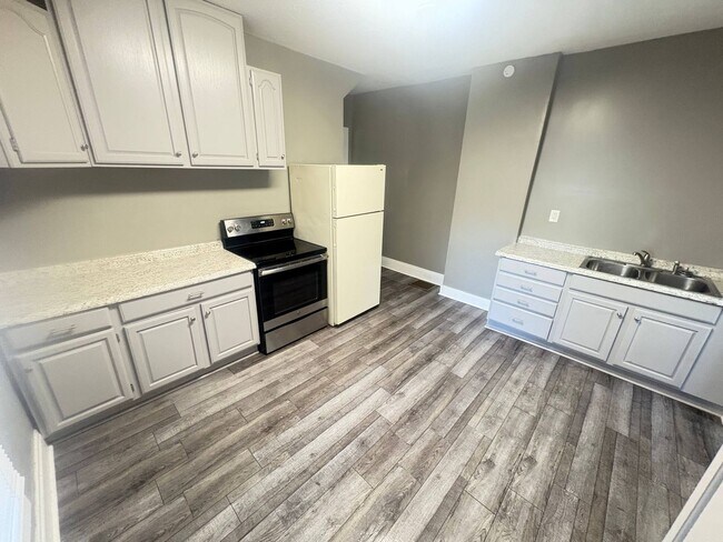 Foto del edificio - 421-421 Alberta St