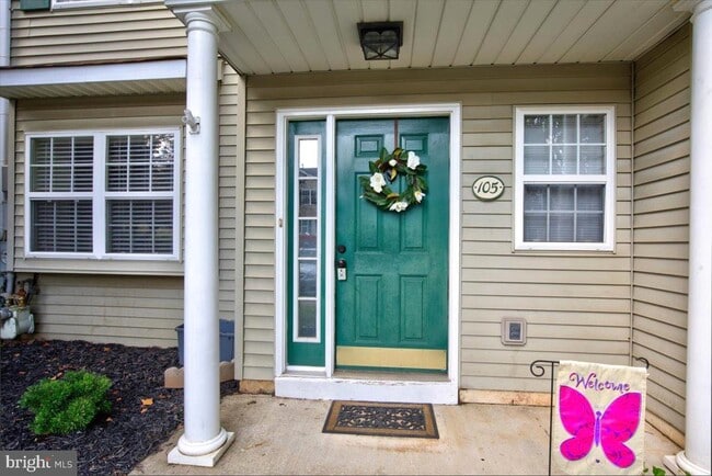 Building Photo - 105 Pin Oak Ct