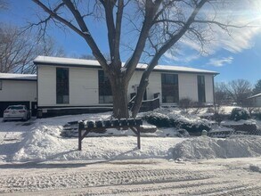 Building Photo - 3108 Sycamore Terrace