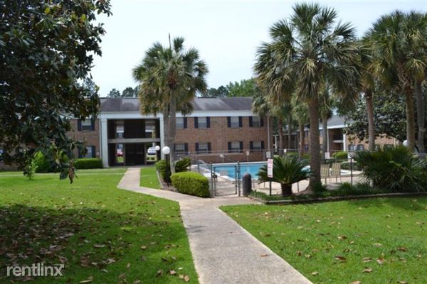 Building Photo - 2203 W Pensacola St