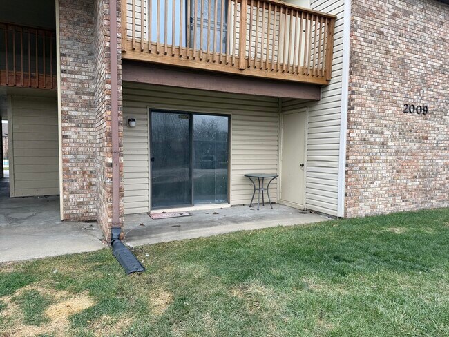 Foto del edificio - 2009 Waterfront Dr N