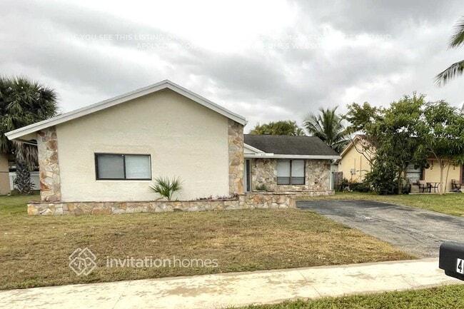 Building Photo - 413 SW 75th Ave