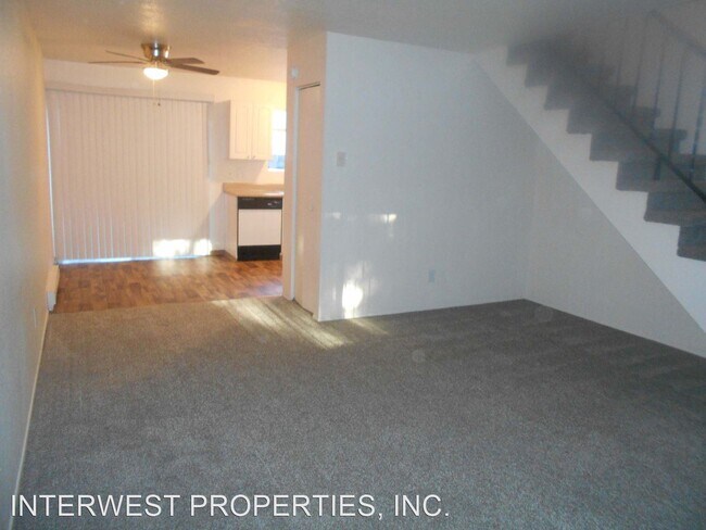 Building Photo - 16705 NE Halsey St
