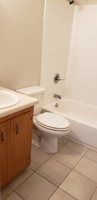 Building Photo - Stonegate Apt