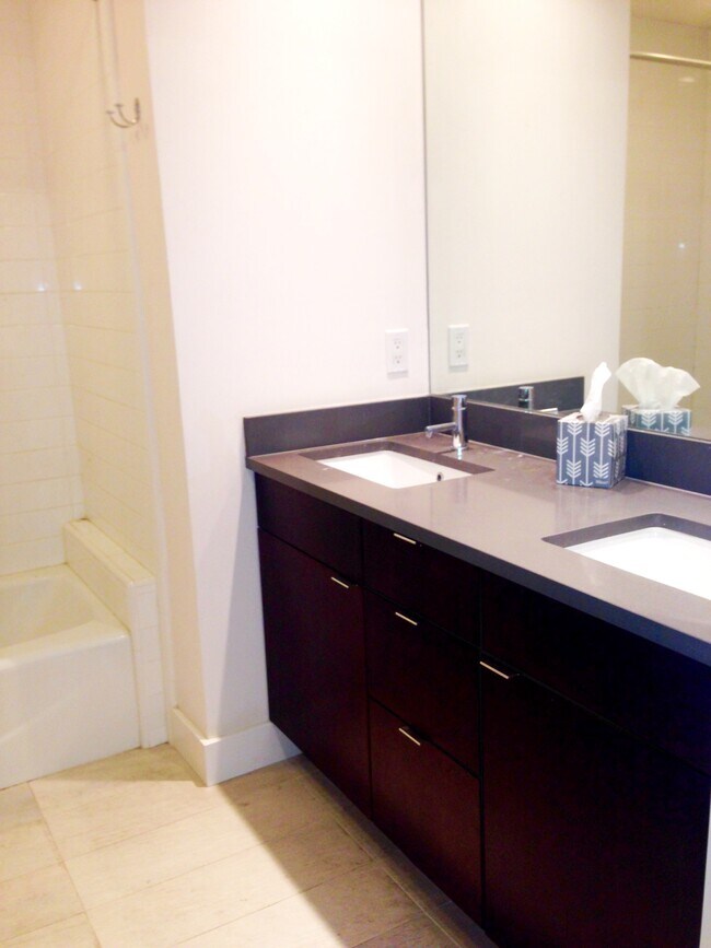 Foto del edificio - 1635 California St