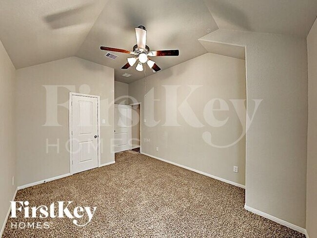 Building Photo - 17039 Amarose Dr