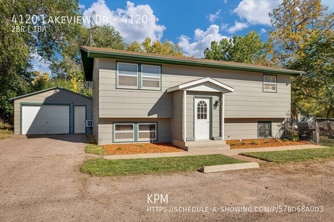 Building Photo - 4120 Lakeview Dr