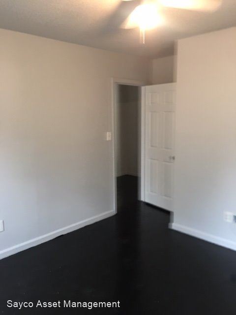 Building Photo - 3 br, 2 bath House - 6112 Court M