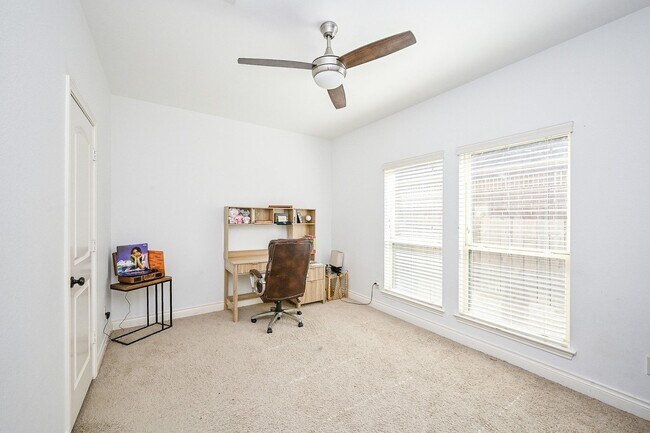 Foto del edificio - 3707 Brampton Island Dr