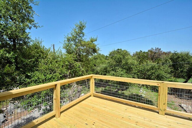 Foto del edificio - 1155 Farm To Market Rd 2722