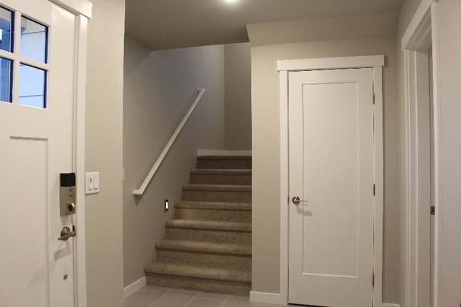 Building Photo - 10103 16th Pl SE