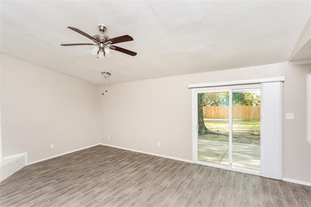 Foto del edificio - 2429 Heathercrest Dr