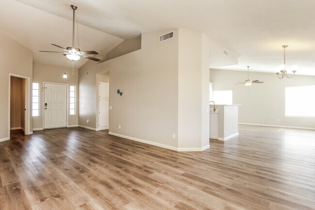 Building Photo - 5034 N 85th Ave