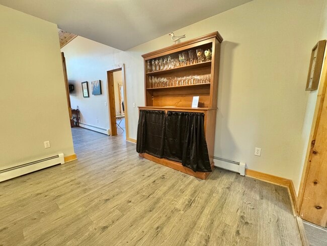Building Photo - 5 Bracken Ln