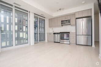 Building Photo - 50 Wellesley St E