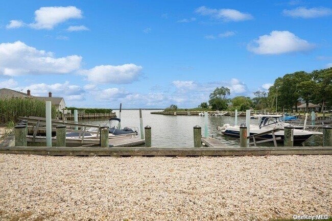 Foto del edificio - 5 Leafy Way