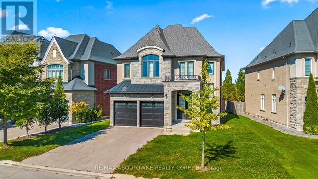 Photo du bâtiment - 129 Robert Berry Crescent