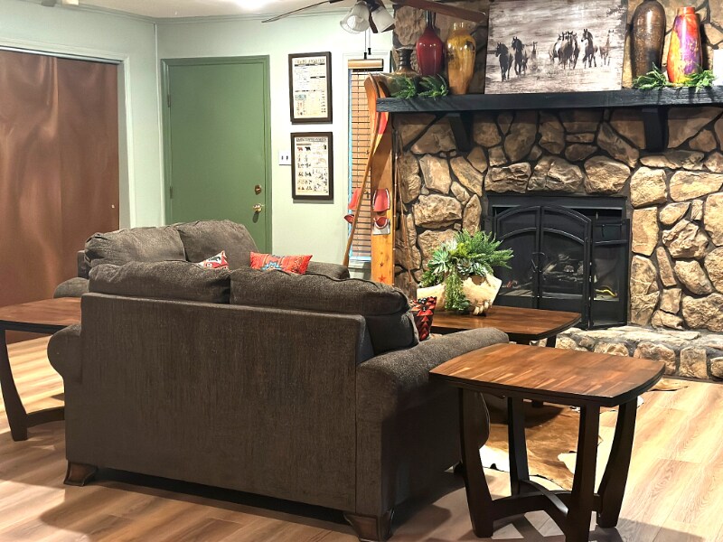 Foto principal - 828 W 51st St
